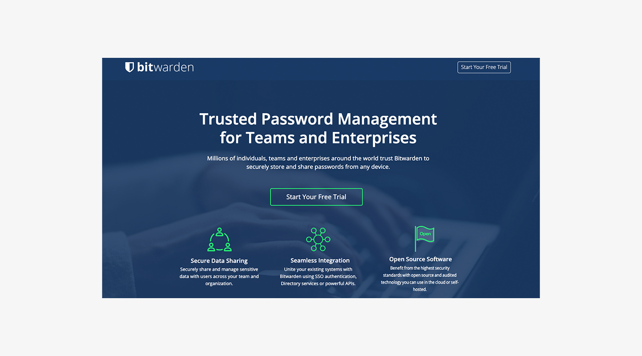 Giao diện vault Bitwarden trên desktop