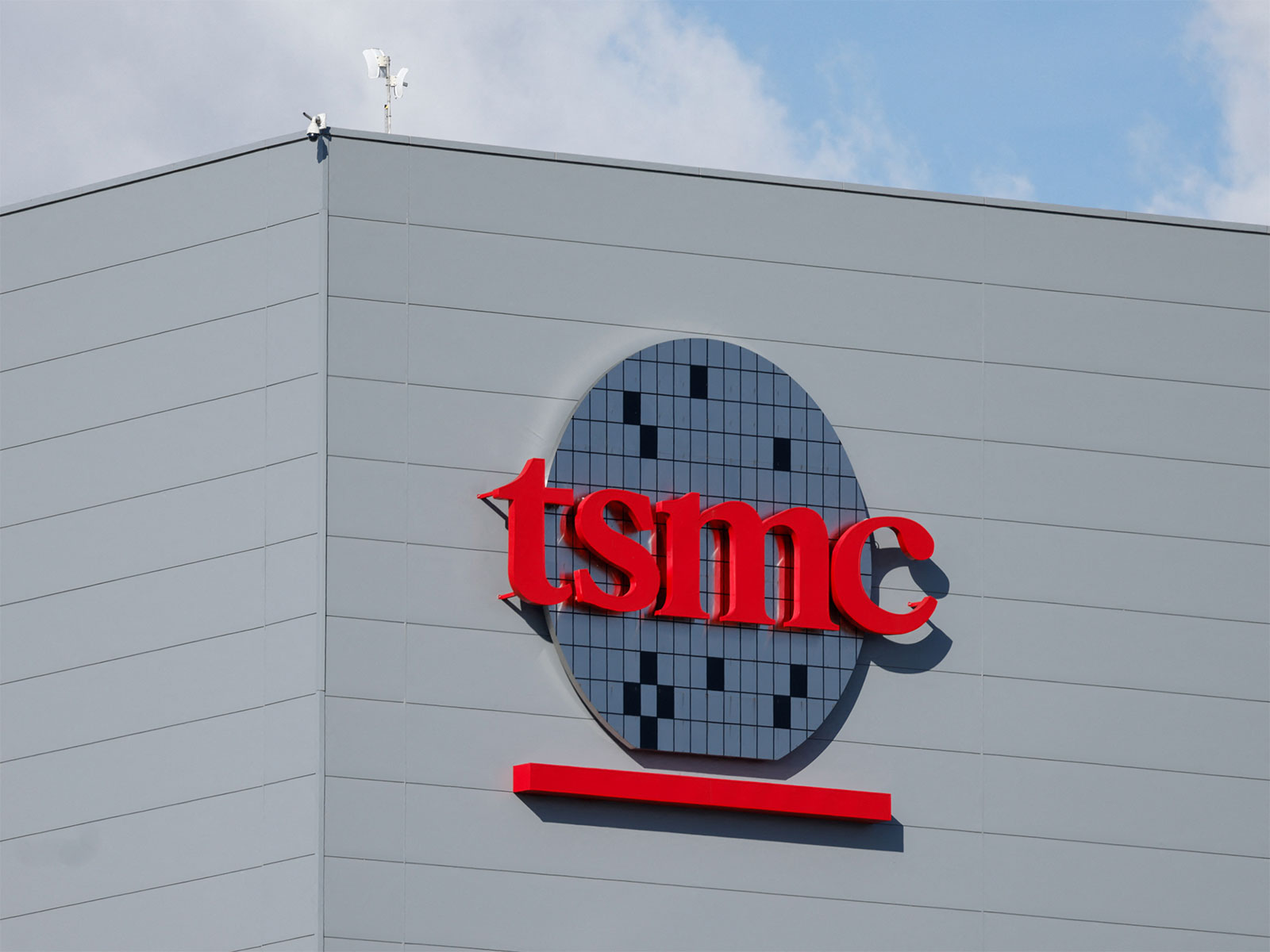 Khuôn viên nhà máy sản xuất chip của TSMC chụp từ bên ngoài