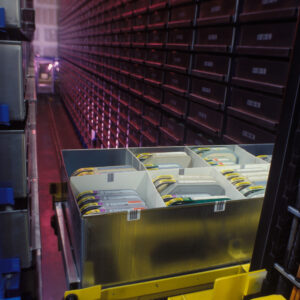 Hệ thống robot tự động trong kho Warehouse Automation