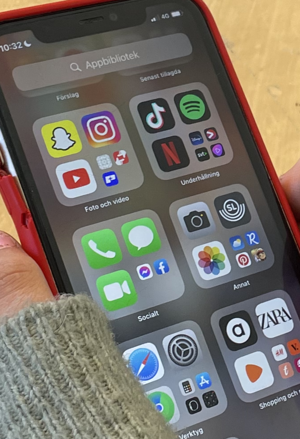 Web browser incognito mode showing Instagram website with story open