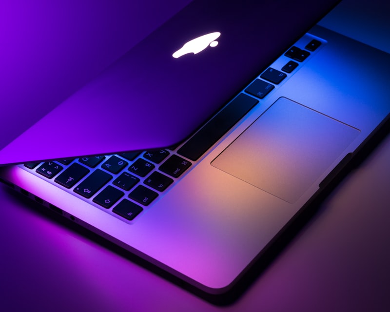Biểu đồ so sánh tốc độ và latency giữa Wi-Fi 6, Wi-Fi 6E và Wi-Fi 7