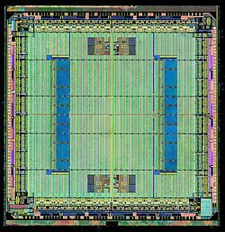So sánh kiến trúc CPU GPU và FPGA - die shot Xilinx Spartan FPGA