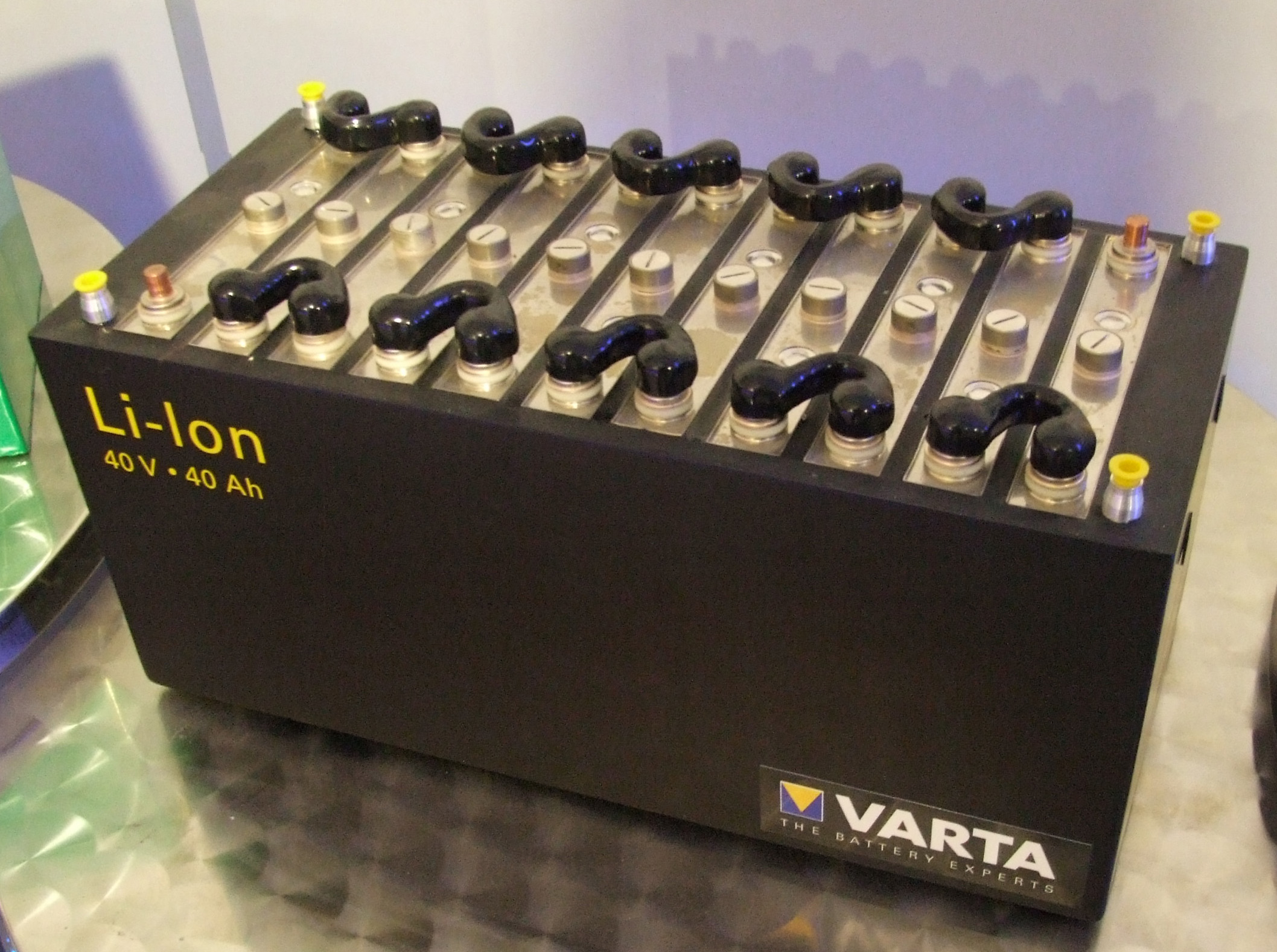 Bộ nhớ tích lũy lithium-ion chuẩn hình trụ
