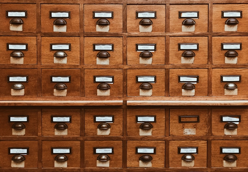 Sơ đồ cấu trúc B-tree và BRIN index trong PostgreSQL