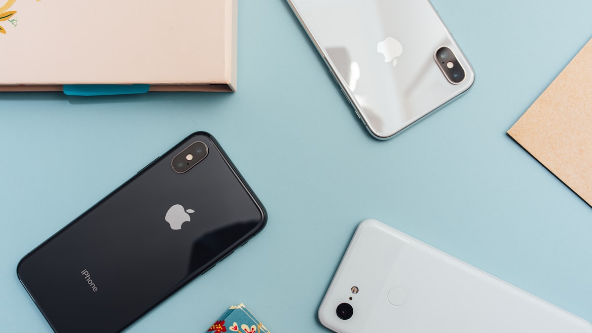 Màn hình Bộ nhớ iPhone hiển thị dung lượng từng app và gợi ý giải phóng
