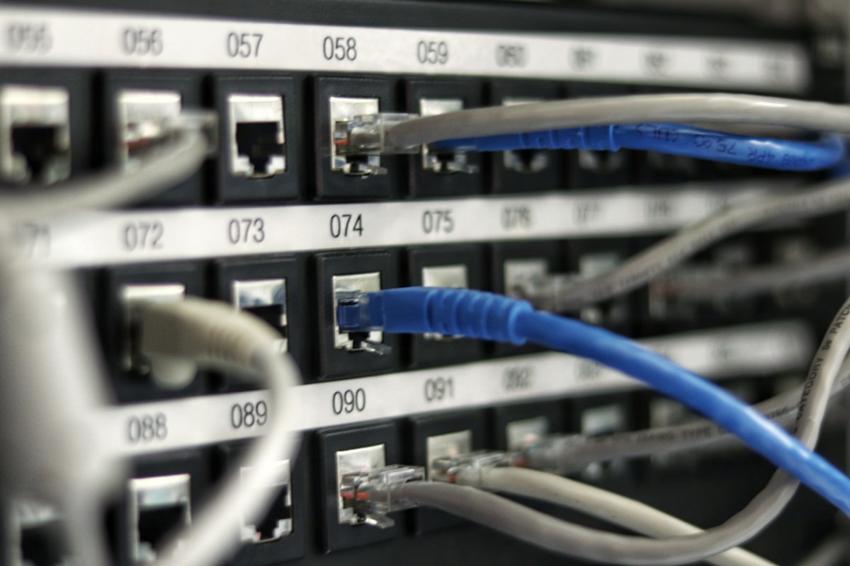 Sơ đồ kiến trúc Edge Computing với các thiết bị IoT tại biên