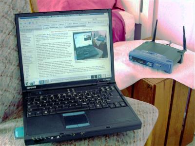 mạng không dây home network với router làm trung tâm kết nối