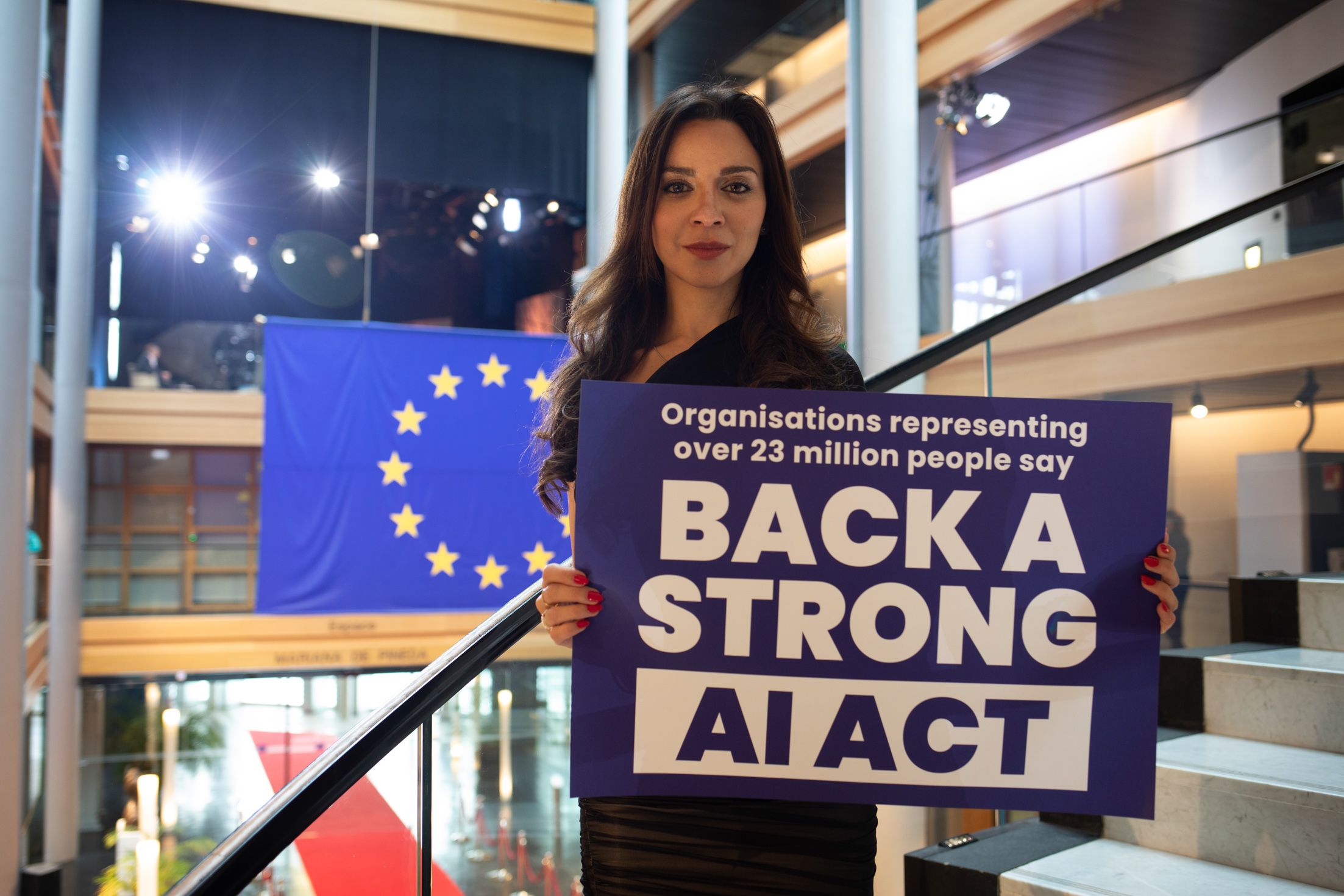 Chụp cận cảnh văn bản EU AI Act được bàn bạc tại Nghị viện châu Âu