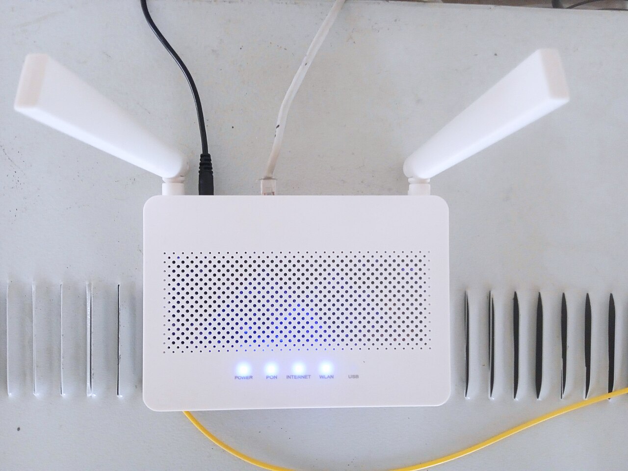 Hệ thống Mesh Wi-Fi nhiều node trong nhà