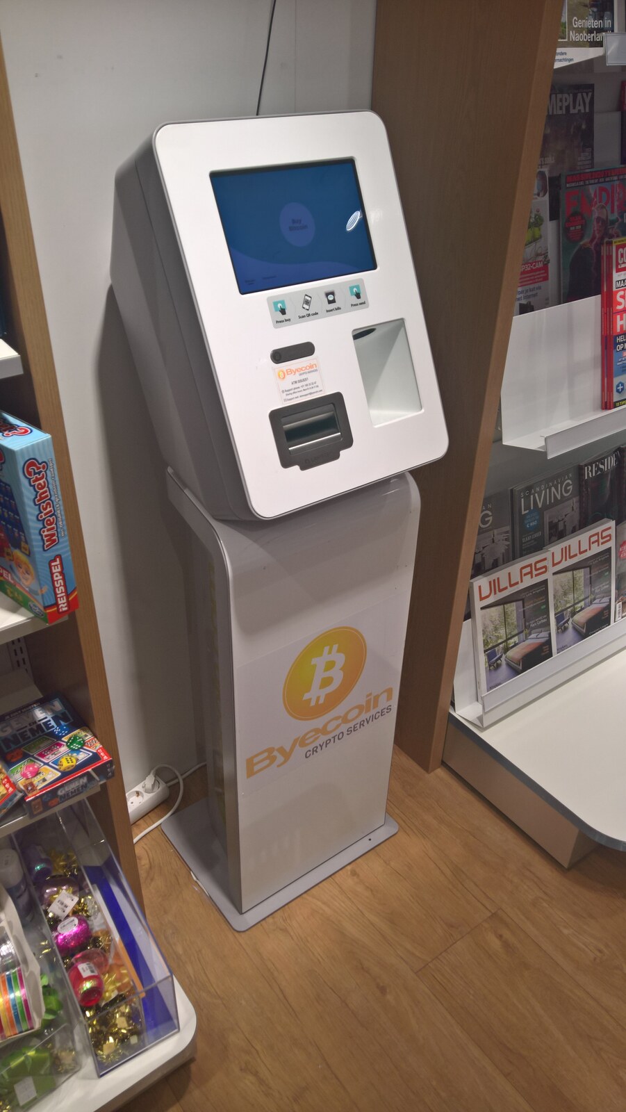 Máy ATM Bitcoin đặt trong cửa hàng Primera ở Rotterdam, Hà Lan